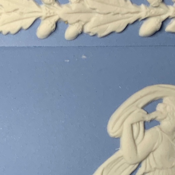 WEDGWOOD Blue Jasperware Augur’s Imperial Centerpiece Bowl Footed Vase - EUC! - Picture 9 of 9